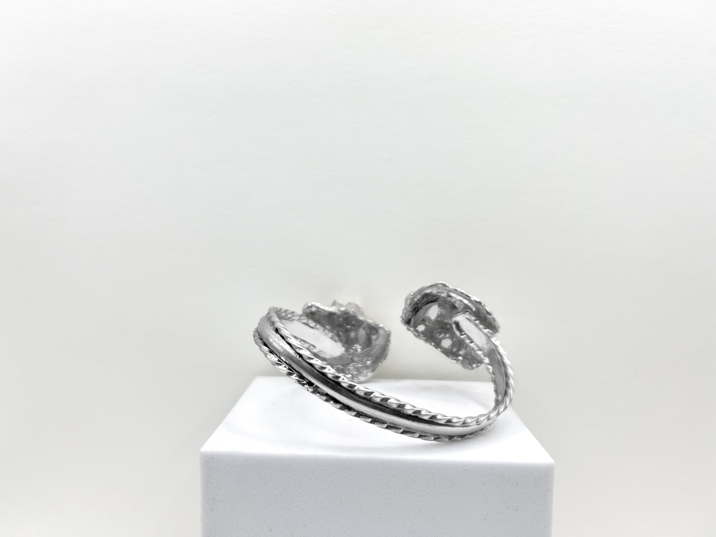 Silver double lion head bangle