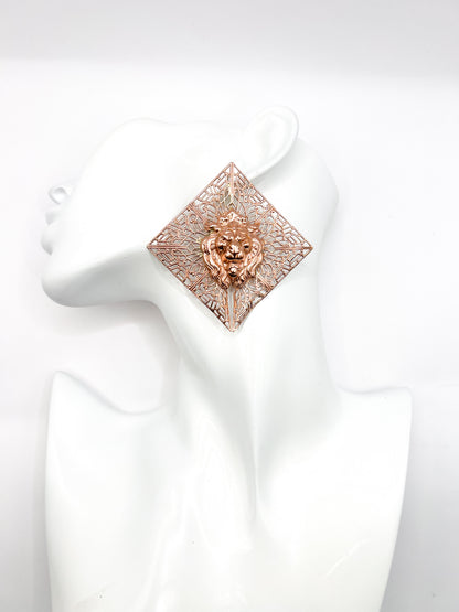 Divine lion (Earrings)
