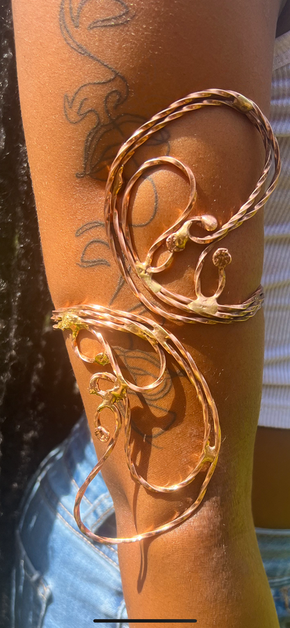 The Queens Arm band