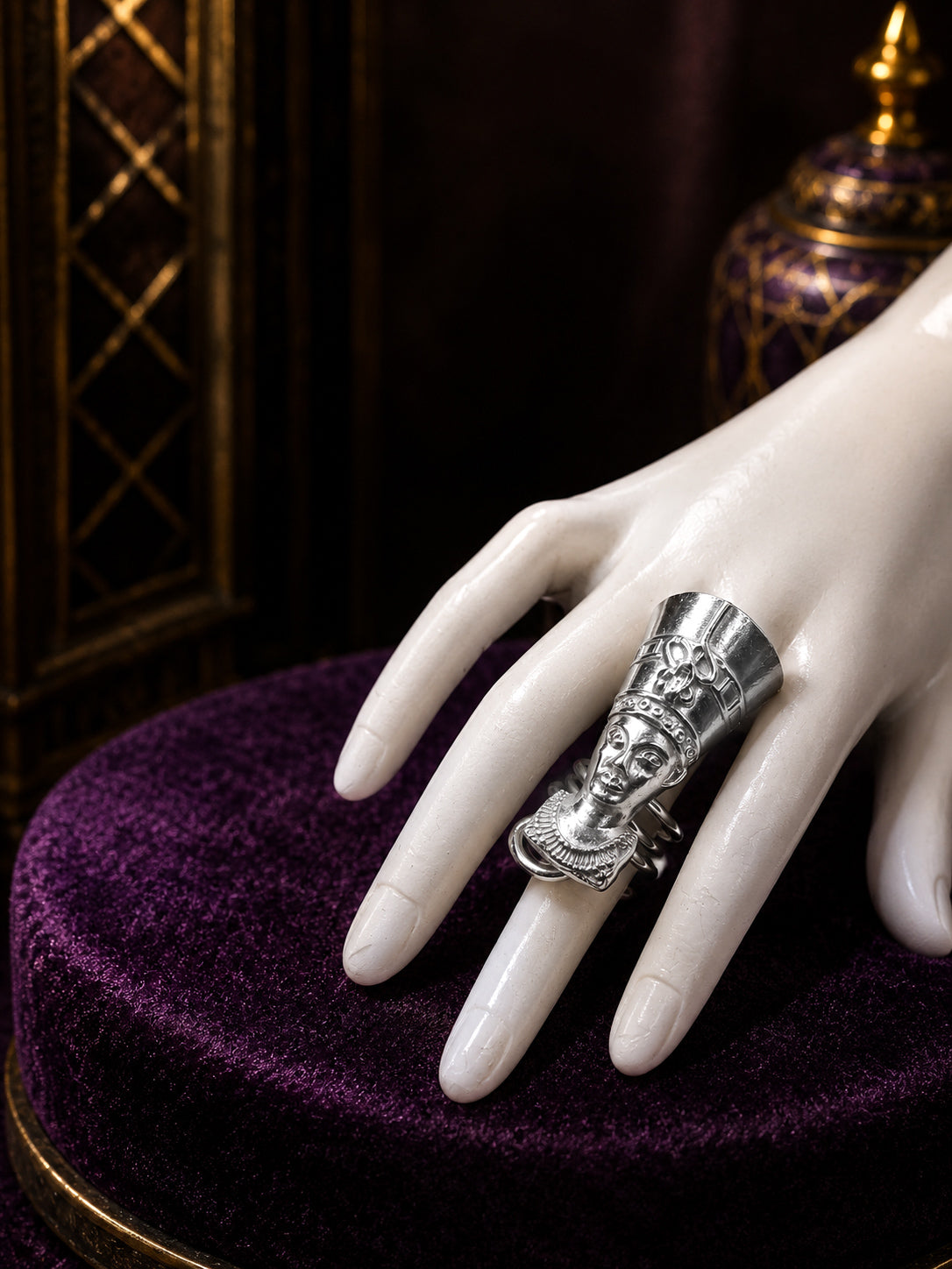 Queen Nefertiti ring